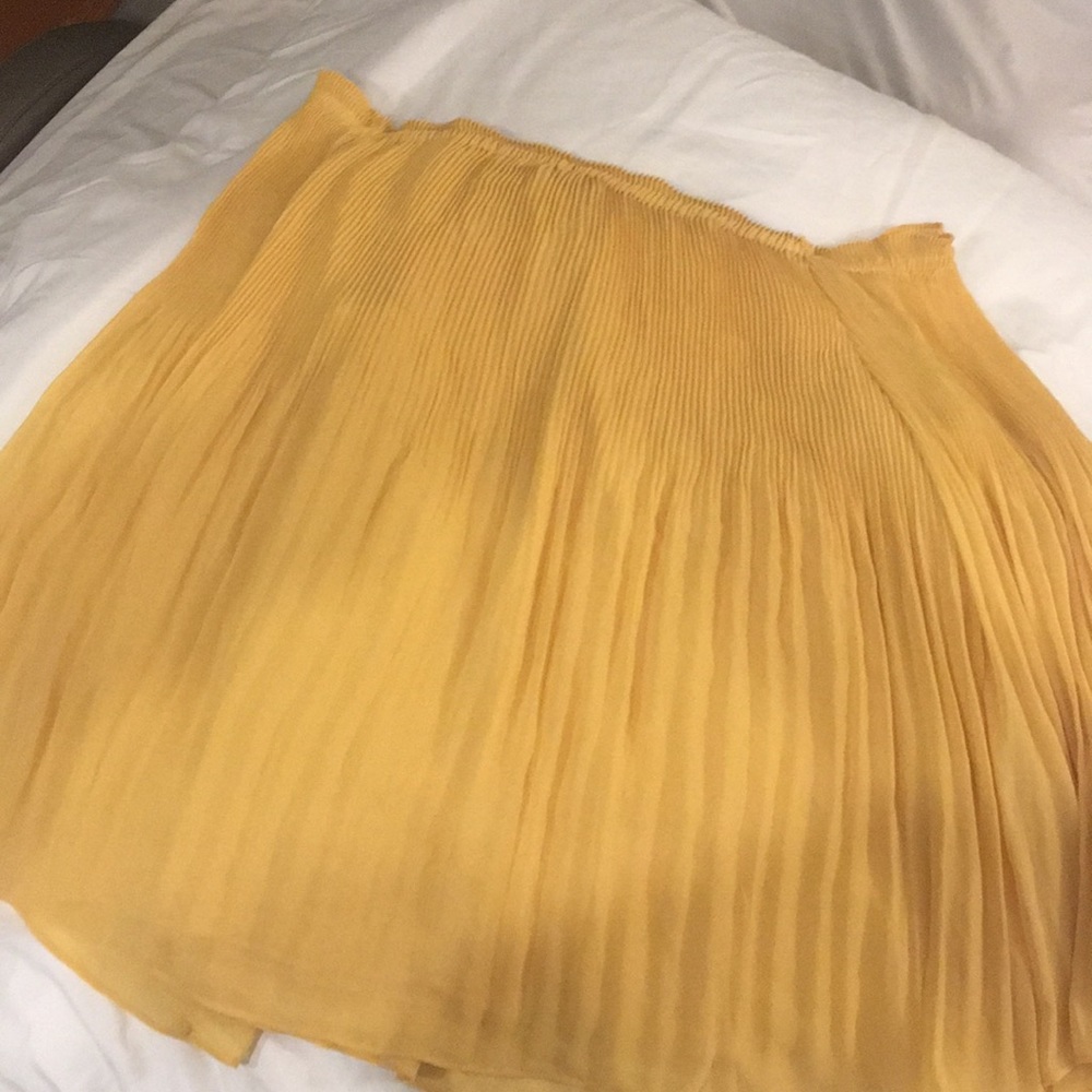 Mustard yellow skirt size xl